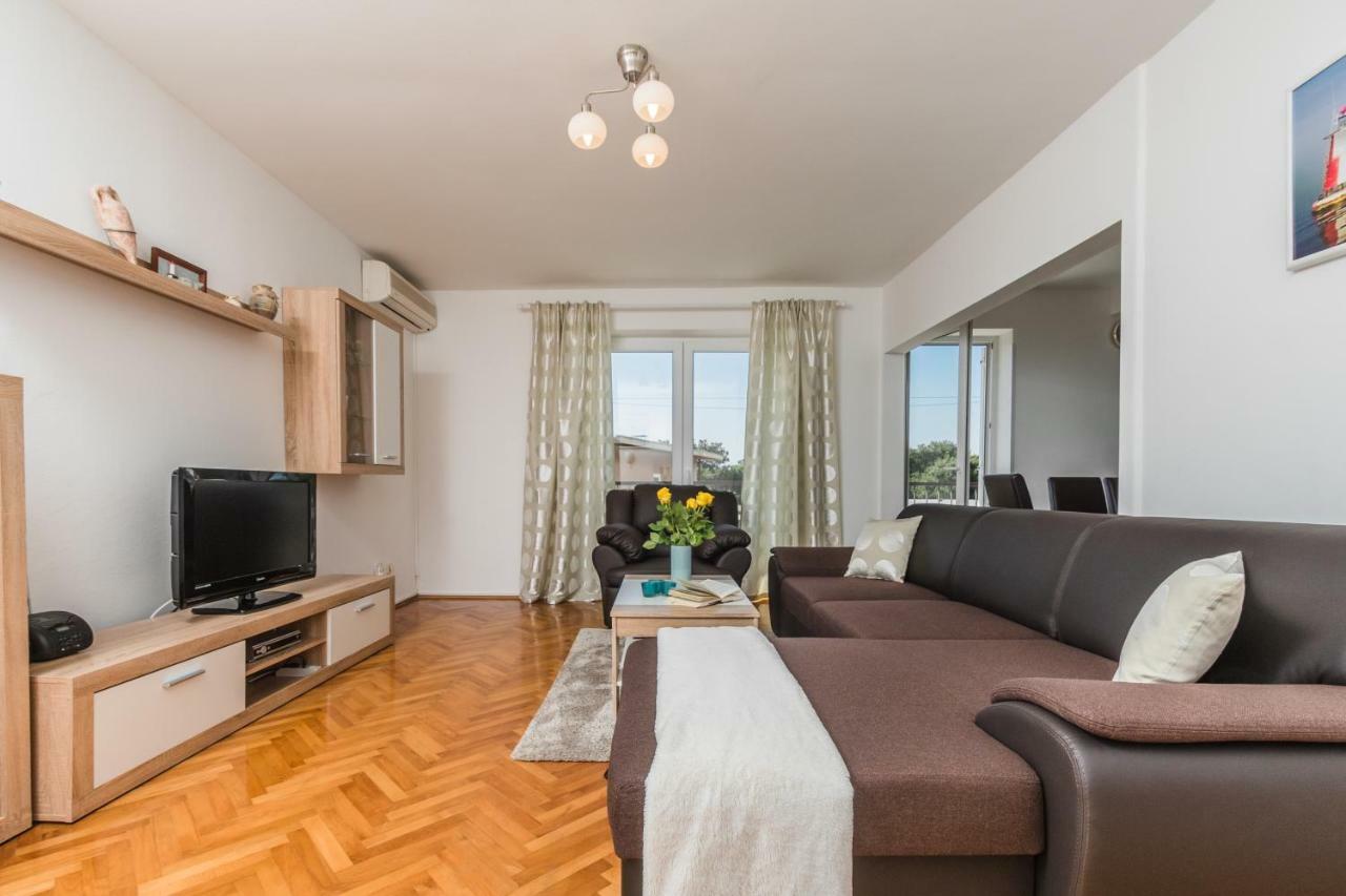 Apartment Marty Цриквеница Экстерьер фото